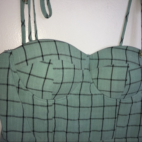L’atiste romper green w/ stripes spaghetti straps - Picture 2 of 6